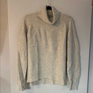 Kuhl Cream Turtleneck Sweater Top